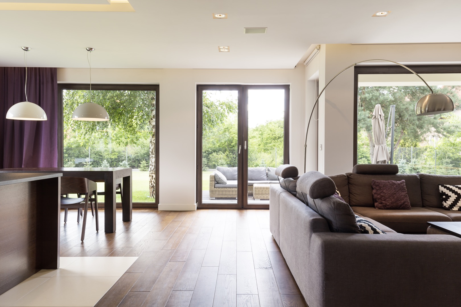 Ample apartment at last floor